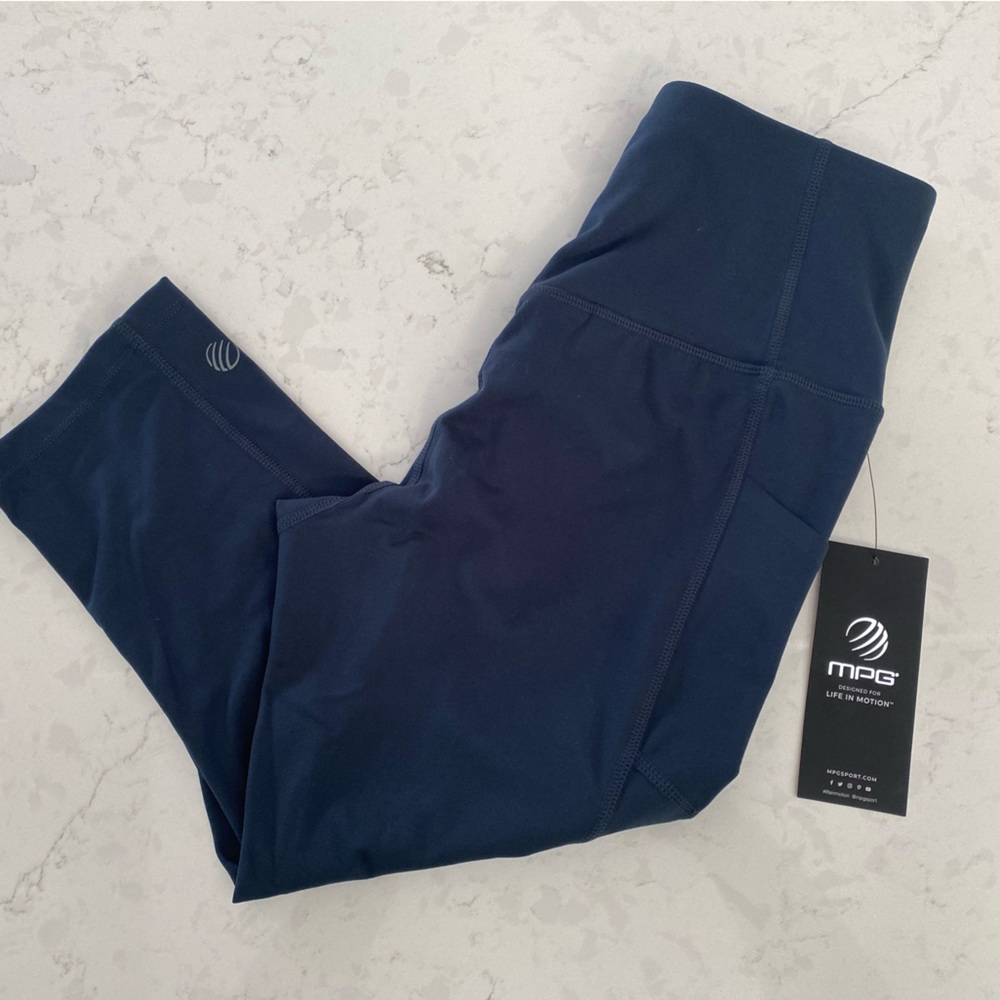 NWT Step Up MPG SCULPT High Waisted Capri's